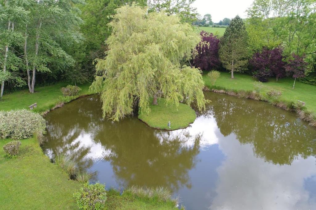 エペーニュ Domaine Du Bois L'Abbeヴィラ エクステリア 写真