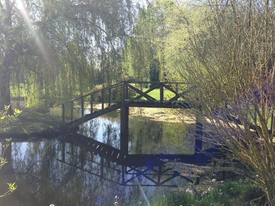 エペーニュ Domaine Du Bois L'Abbeヴィラ エクステリア 写真